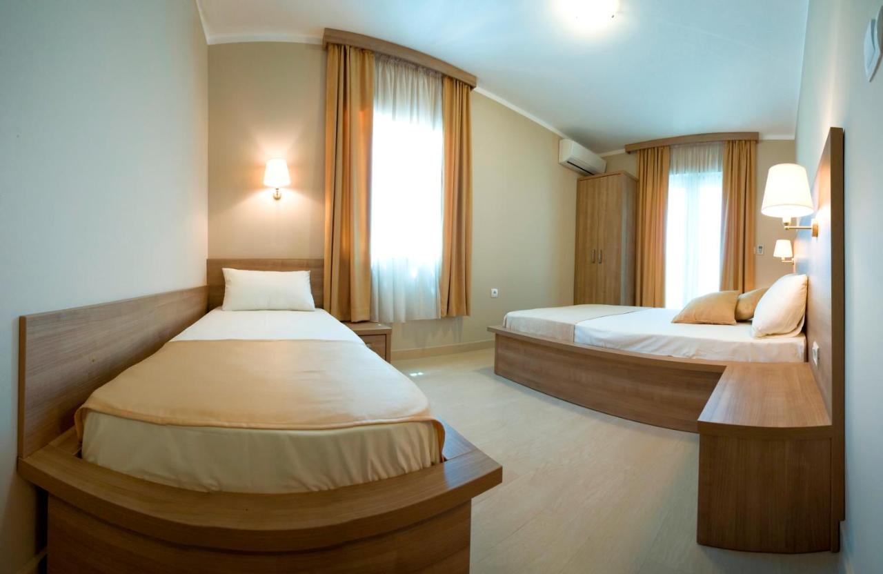Vila V Lux Apartments Petrovac 外观 照片