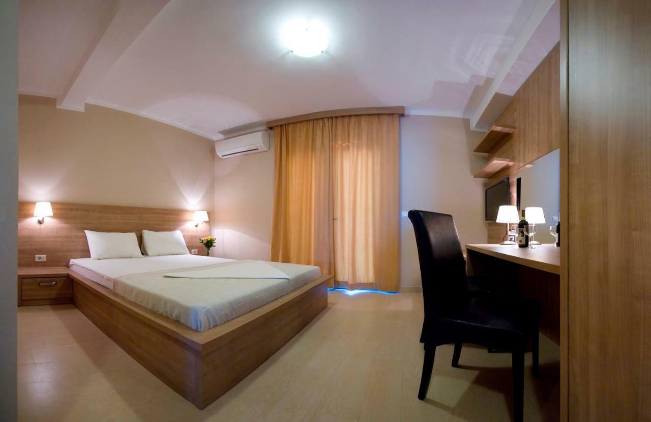 Vila V Lux Apartments Petrovac 外观 照片
