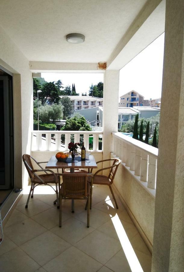Vila V Lux Apartments Petrovac 外观 照片