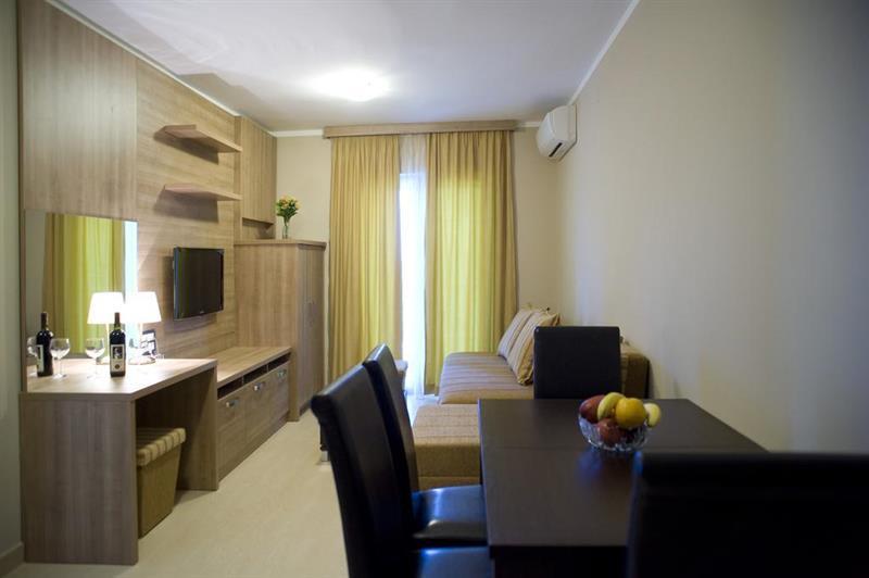 Vila V Lux Apartments Petrovac 外观 照片